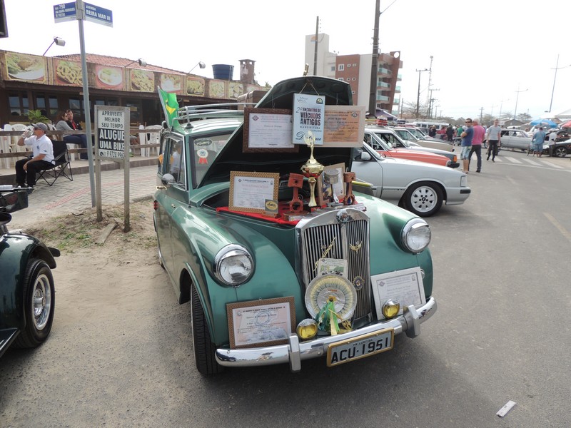2o Encontro de Antigos de Itapoa contabiliza mais de 300 veiculos expostos 07