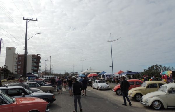 2o Encontro de Antigos de Itapoa contabiliza mais de 300 veiculos expostos 08