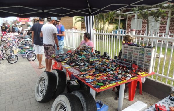 2o Encontro de Antigos de Itapoa contabiliza mais de 300 veiculos expostos 13