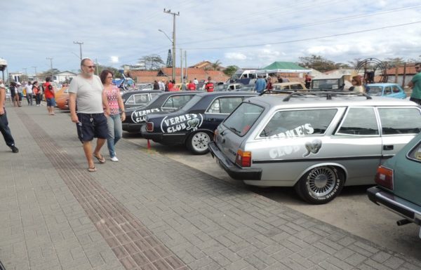 2o Encontro de Antigos de Itapoa contabiliza mais de 300 veiculos expostos 37