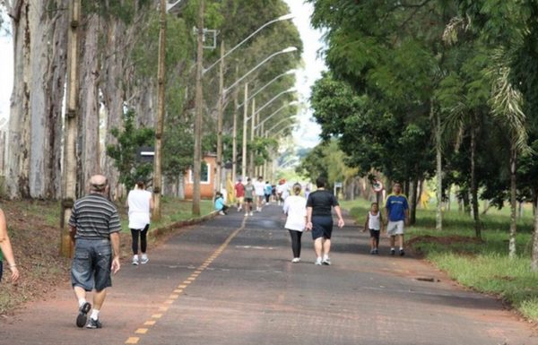 Grupo de Corrida Divando de Tenis convida comunidade para caminhar, correr e socializar 4