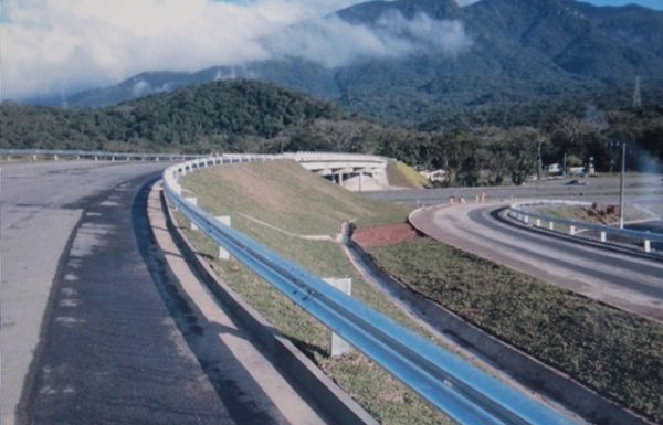 a_entrega_a_comunidade_do_contorno_de_garuva_na_regiao_norte_do_estado_esta_prevista_para_outubro__20170814_1828534854