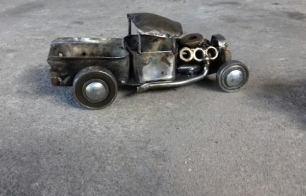 artistas impressionam usando sucatas metalicas para a producao de pecas 08