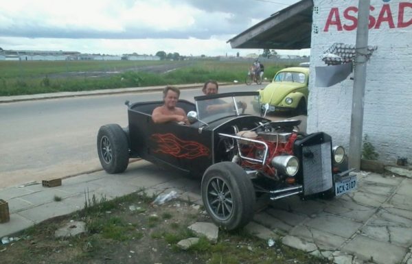 artistas impressionam usando sucatas metalicas para a producao de pecas 12