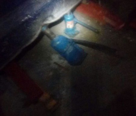 bombeiros de itapoa resgatam cao em perigo na noite desse sabado dia 19 de agosto 03