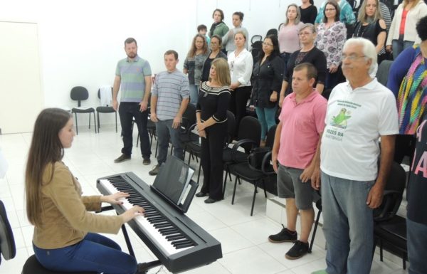 corais adulto e infantil de itapoa retornam as atividades 54