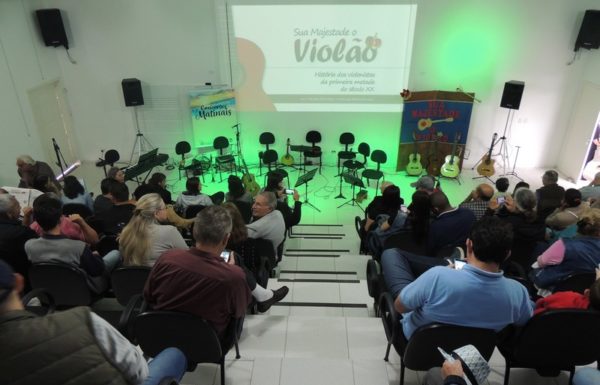 Concerto Sua Majestade, o Violao na Casa da Cultura de Itapoa foi um sucesso 01