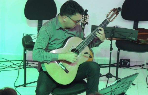 Concerto Sua Majestade, o Violao na Casa da Cultura de Itapoa foi um sucesso 14