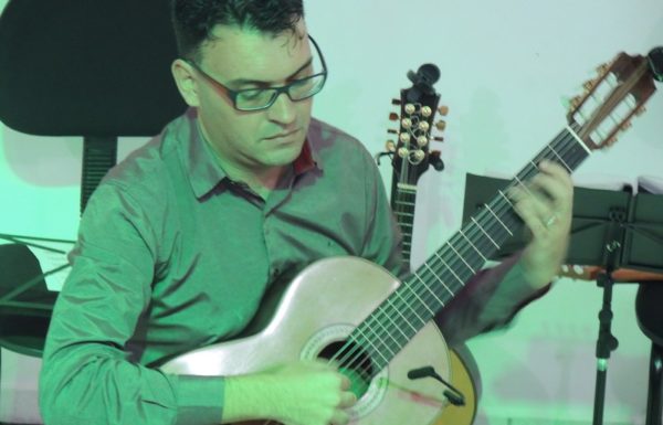 Concerto Sua Majestade, o Violao na Casa da Cultura de Itapoa foi um sucesso 15