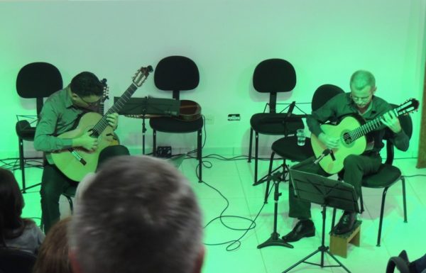 Concerto Sua Majestade, o Violao na Casa da Cultura de Itapoa foi um sucesso 16