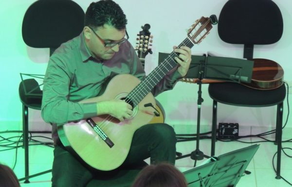 Concerto Sua Majestade, o Violao na Casa da Cultura de Itapoa foi um sucesso 30