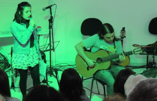 Concerto Sua Majestade, o Violao na Casa da Cultura de Itapoa foi um sucesso 40