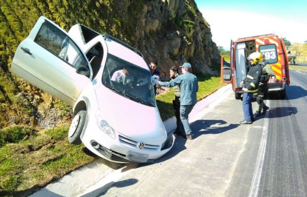 Acidente no Trevo do Contorno de Garuva poe em discussao a seguranca do transito no local 3