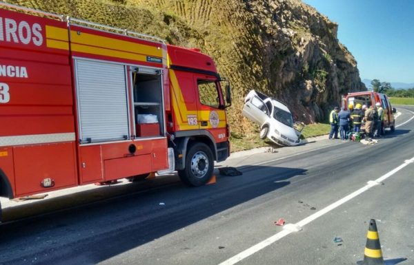Acidente no Trevo do Contorno de Garuva poe em discussao a seguranca do transito no local 9