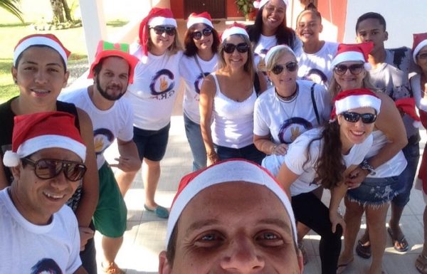 Natal da Magia distribui cerca de 3 mil brinquedos as criancas de cinco bairros de Itapoa 03