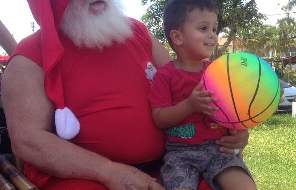 Natal da Magia distribui cerca de 3 mil brinquedos as criancas de cinco bairros de Itapoa 35