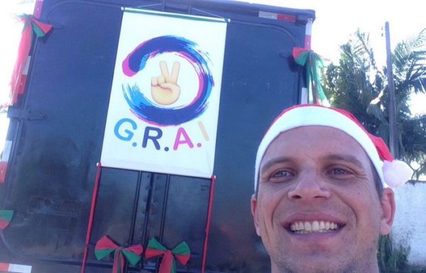 Natal da Magia distribui cerca de 3 mil brinquedos as criancas de cinco bairros de Itapoa 72