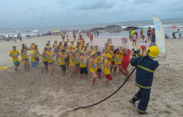 Bombeiros militares e guarda-vidas civis de Itapoa desenvolvem Projeto Golfinho 2018 01