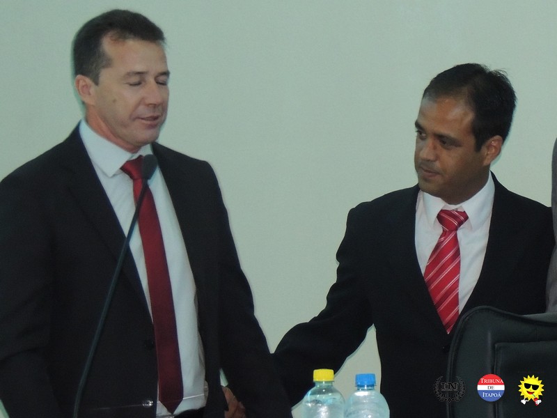 Jonecir Soares renuncia e entrega para Stoklosa a Presidencia da Camara de Itapoa em 2018