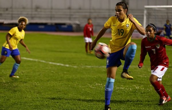 Luana Grabias em atuacao na Selecao Brasileira Sub-20