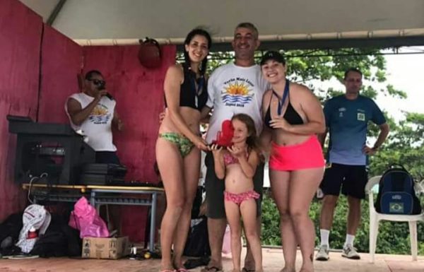 Meninas do volei de praia de Itapoa se destacam em competicoes regionais 10