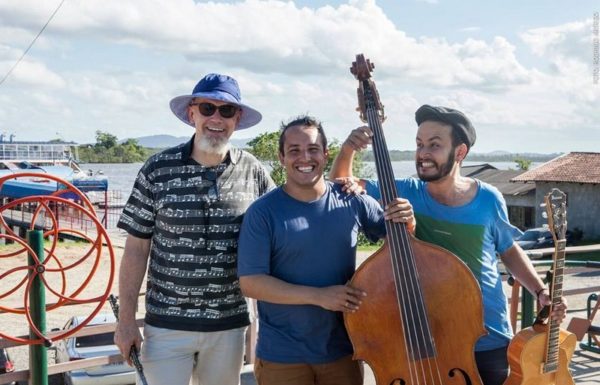 Vem ai o Som na Calcada na Casa da Cultura de Itapoa 2