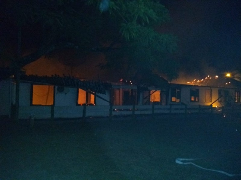 bombeiros militares de itapoa atendem ocorrencia de incendio em residencia do Pontal 14