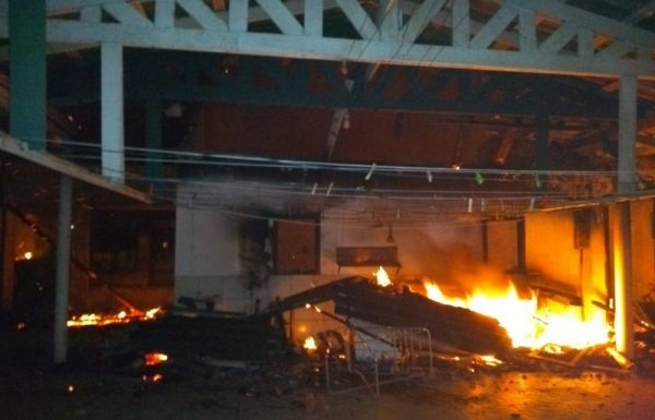 bombeiros militares de itapoa atendem ocorrencia de incendio em residencia do Pontal 19