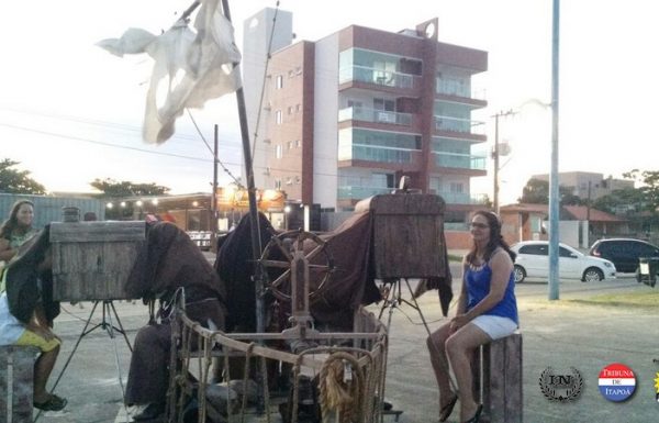 Itapoa recebe peca teatral Baus do Tesouro 05