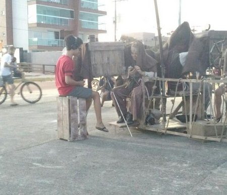 Itapoa recebe peca teatral Baus do Tesouro 07