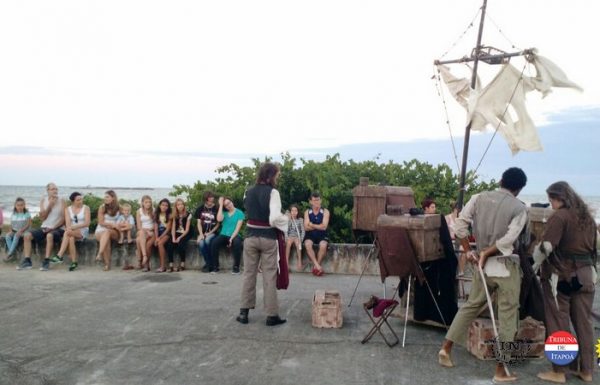 Itapoa recebe peca teatral Baus do Tesouro 24