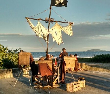 Itapoa recebe peca teatral Baus do Tesouro 27