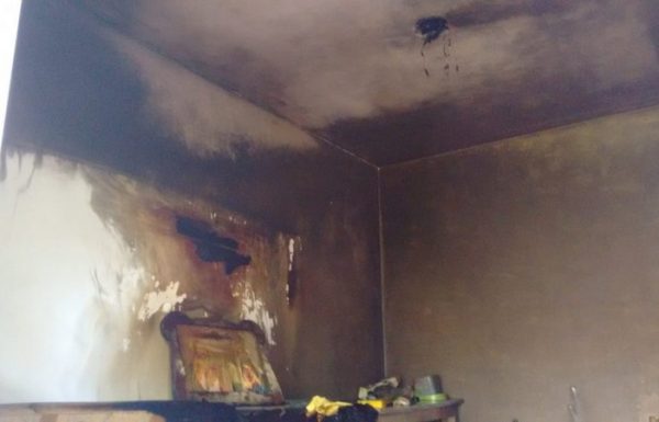 Bombeiros de Itapoa atendem ocorrencias de incendio a residencias 17