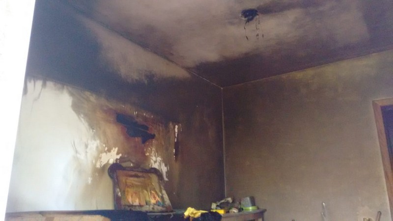 Bombeiros de Itapoa atendem ocorrencias de incendio a residencias 17