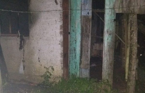 Bombeiros de Itapoa atendem ocorrencias de incendio a residencias 26