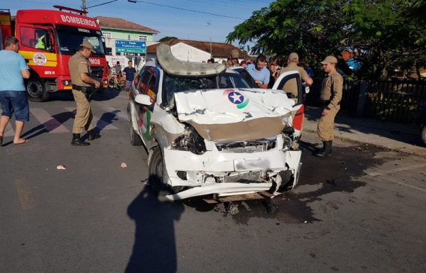 Homem morre e tres ficam feridos em acidente envolvendo viatura da pm 2