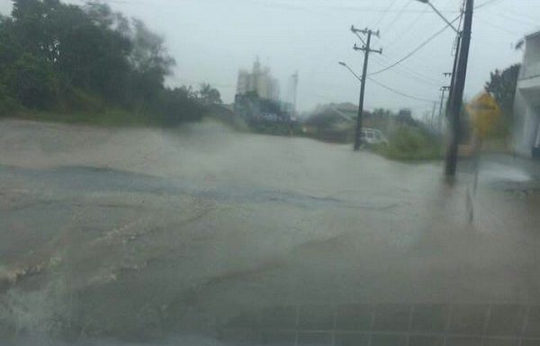 Itapoa registra quase o dobro de chuva normal para todo o mes de maio em apenas um dia 12