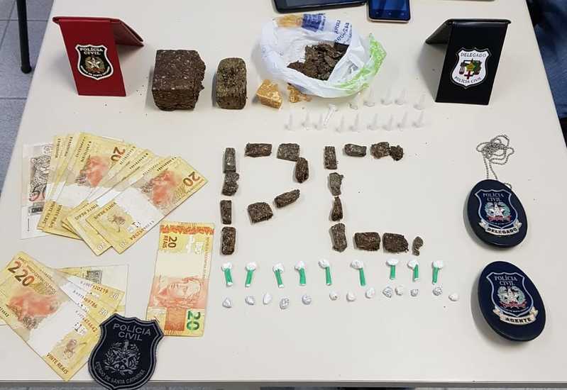 Policia Civil de Itapoa prende tres suspeitos por trafico no bairro Verdes Mares