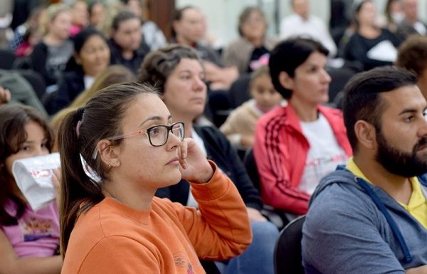 em estado de greve, servidores de Itapoa podem paralisar atividades na tarde desta terca 29-05 01