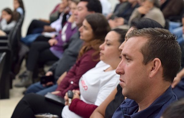 em estado de greve, servidores de Itapoa podem paralisar atividades na tarde desta terca 29-05 11