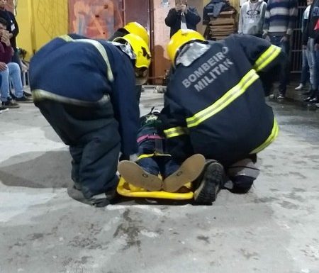 curso basico de atendimento a emergencias dos bombeiros forma mais uma turma em itapoa 08