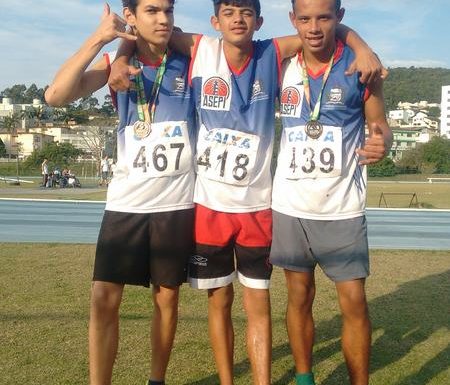 Atletas de Itapoa são destaques na 9a edicao do Parajesc 11