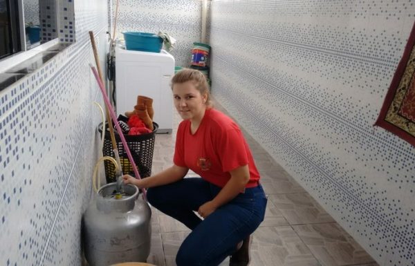 Bombeiros de Itapoa realizam simulado e visitas durante Semana de Prevencao 11