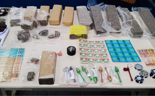 pm de garuva realiza a maior apreensao de drogas do ano na cidade 1