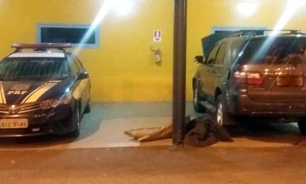 Policias Rodoviaria Federal e Militar de Garuva apreendem quase 500 quilos de maconha 2