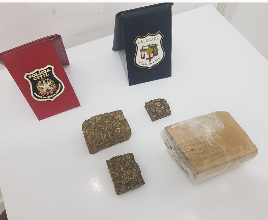 Homem preso por trafico de drogas apos investigacao da Policia Civil de Itapoa