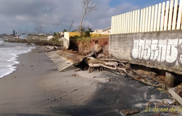 Prefeitura de Itapoa deve decretar situacao de emergencia por causa de danos causados por ressacas 2