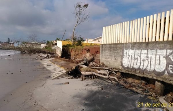 Prefeitura de Itapoa deve decretar situacao de emergencia por causa de danos causados por ressacas 3
