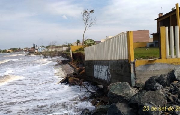 Prefeitura de Itapoa deve decretar situacao de emergencia por causa de danos causados por ressacas 5