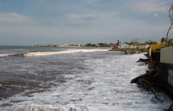 Prefeitura de Itapoa deve decretar situacao de emergencia por causa de danos causados por ressacas 6